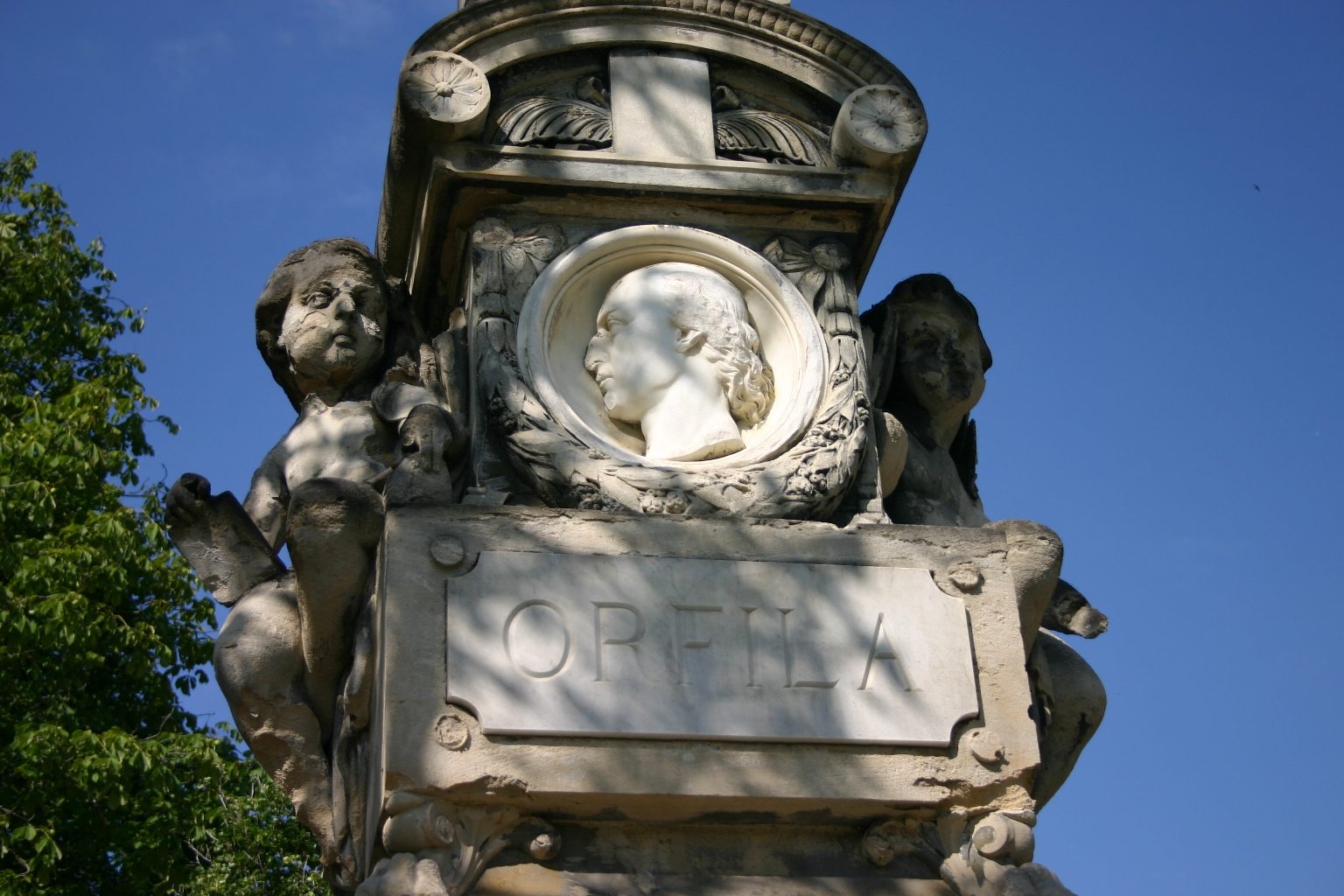 Mathieu Orfila's tomb, Montparnasse Cemetery, Paris (2).JPG